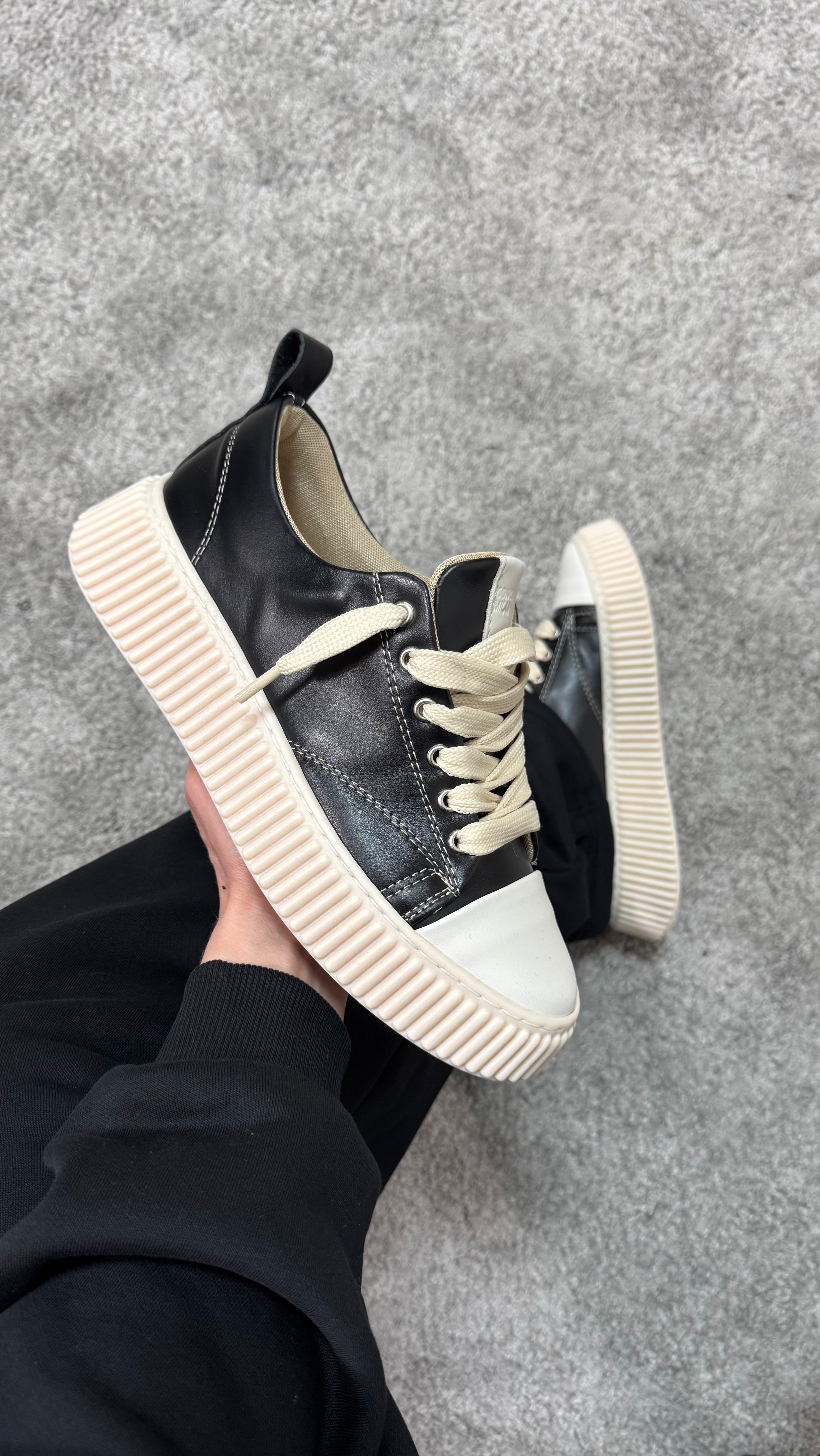 Concept Milan Vapor Sneakers Black