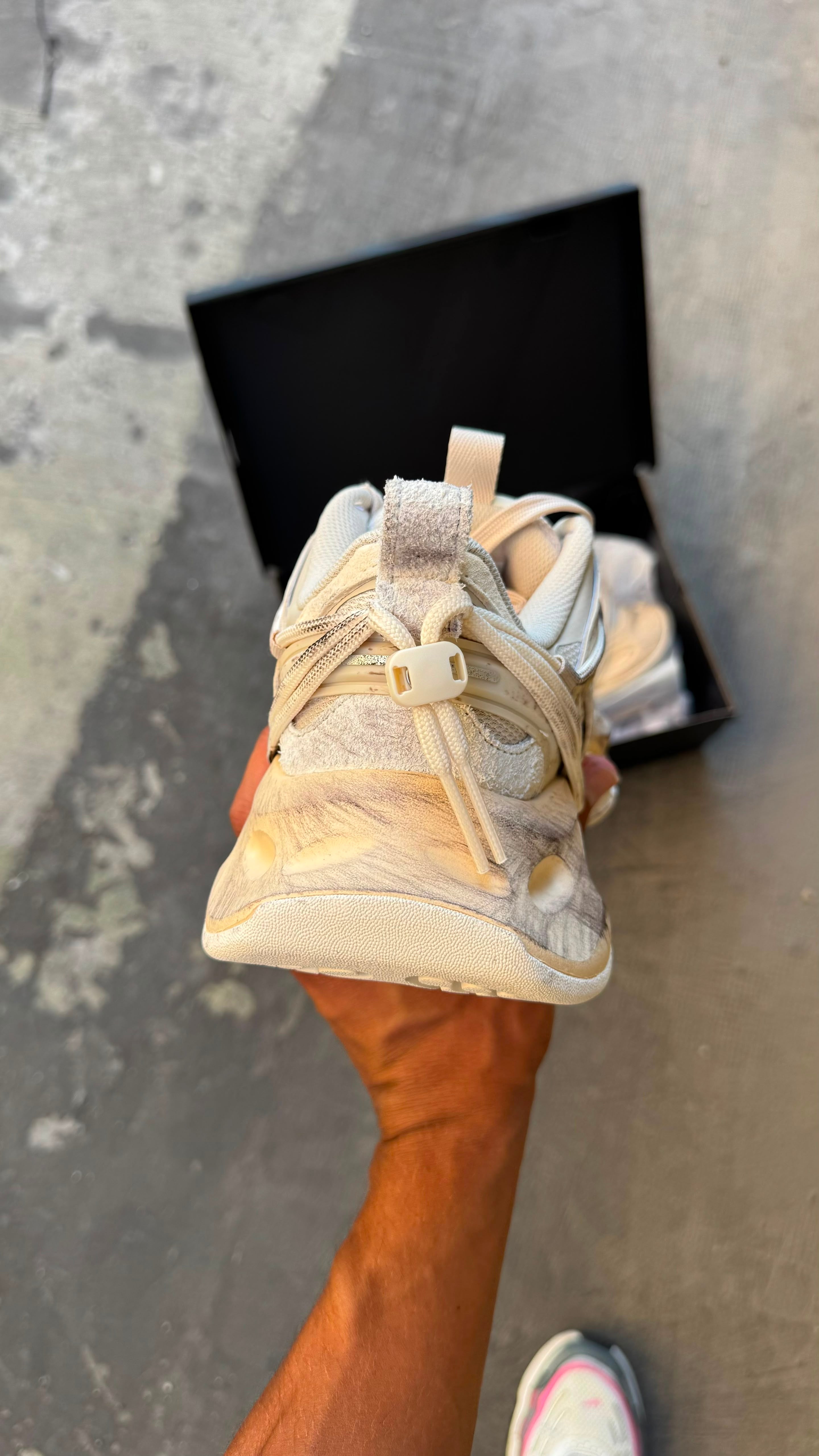 Adidas XLG Runner Deluxe Beige