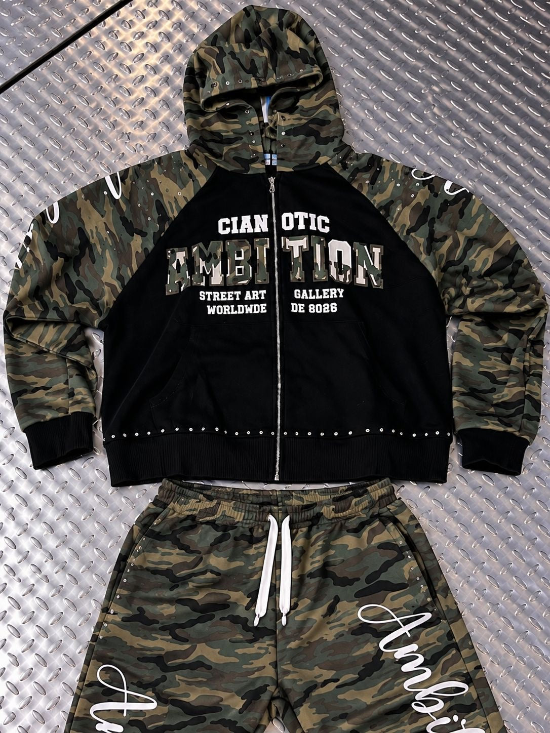 Tracksuit Camo Strass Nera