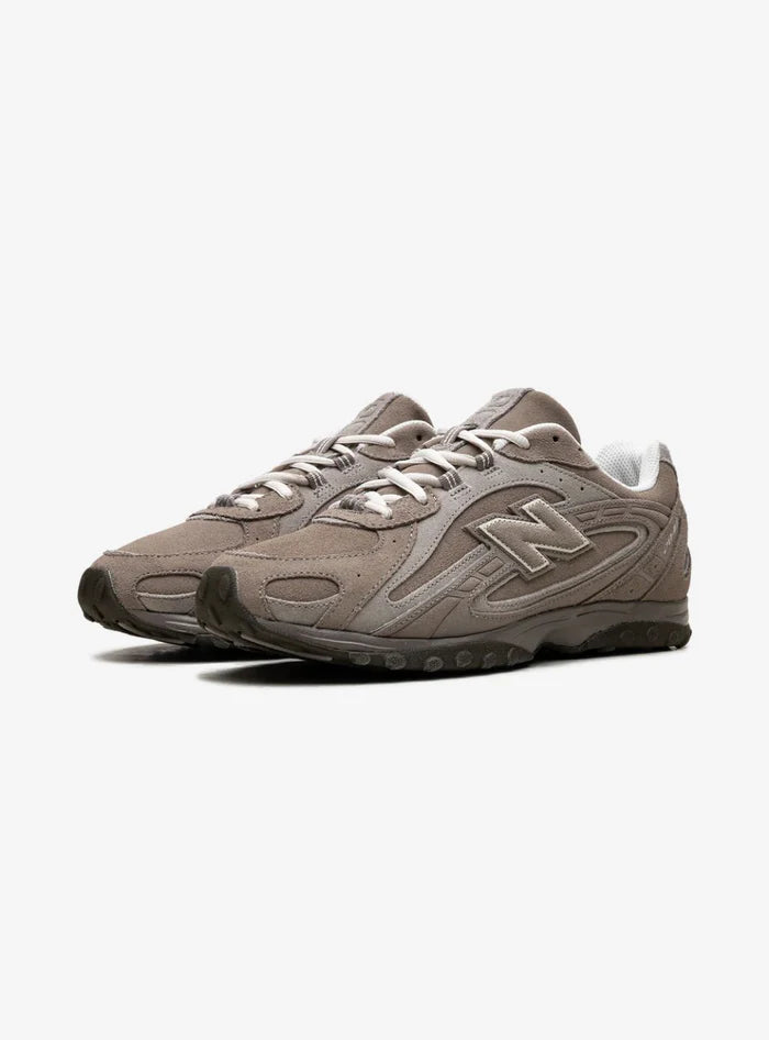 New Balance 204L "Mushroom/Arid Stone"
